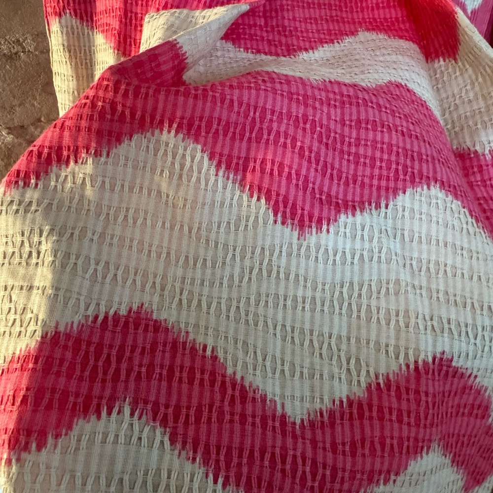 Taylor Pink and Cream Textured Dress - Picture 4 of 7